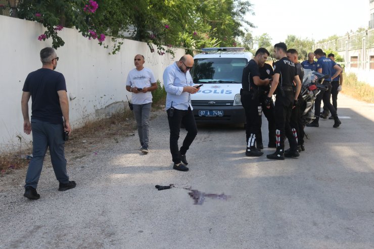 Kız arkadaşını öldürdü, başına ateş ederek intihar girişiminde bulundu