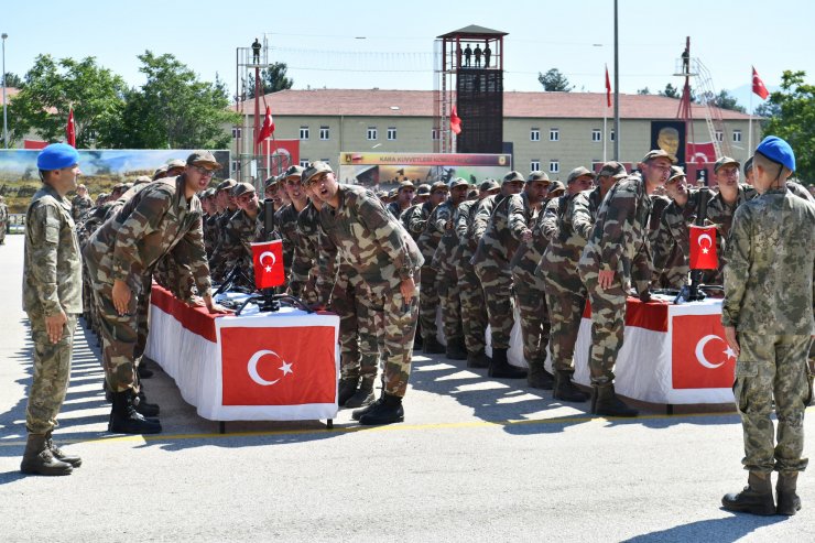 Isparta'da Mehmetçikler yemin etti