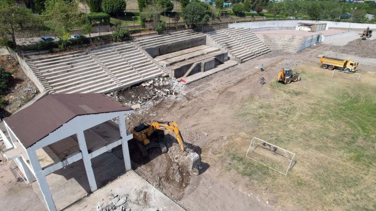 Kumluca Stadyum projesi için ilk kazma vuruldu