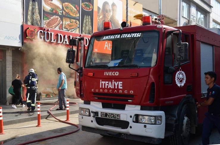 Pidecide çıkan yangın büyümeden söndürüldü