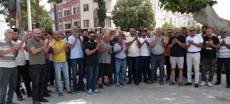 Burdur'da taksicilerden konvoylu eylem