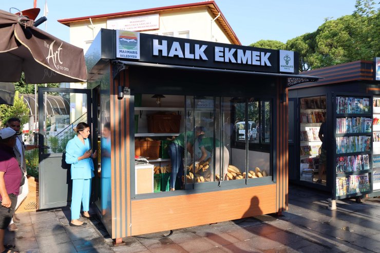 Marmaris'te halk ekmek büfesi açıldı