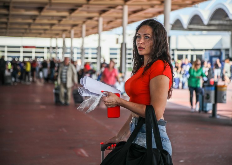 Antalya'ya hava yoluyla gelen turist sayısı, 10 milyonu aştı