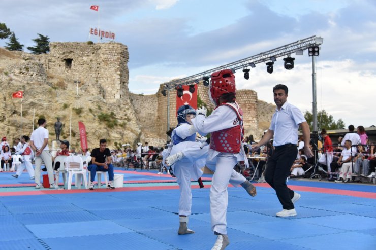 Eğirdir'de Zafer Şampiyonası heyecanı