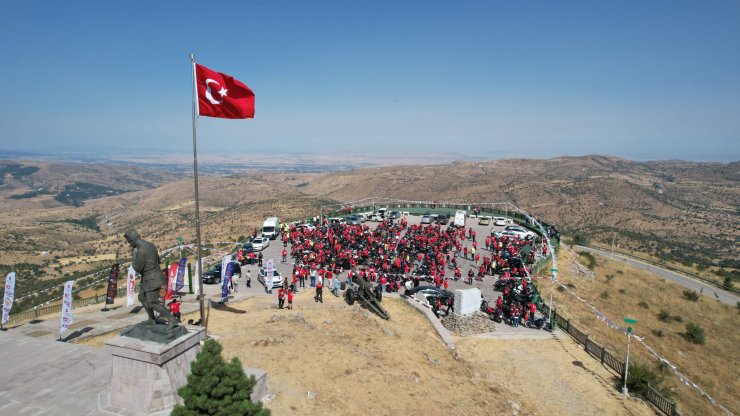 Zafer Bayramı'nda Kocatepe'ye '100. Yıl Motosiklet Sürüşü' 