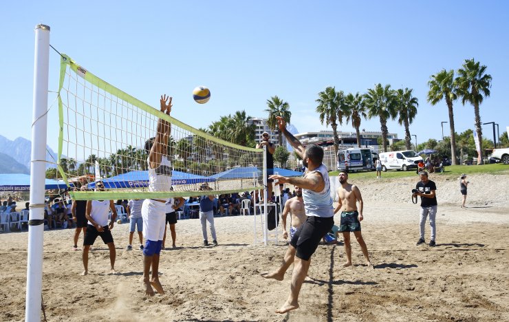 Büyükşehir'den plaj voleybolu turnuvası