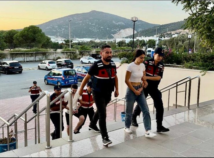 İş insanını silah zoruyla kaçırıp gasbeden 1'i kadın 2 şüpheli tutuklandı