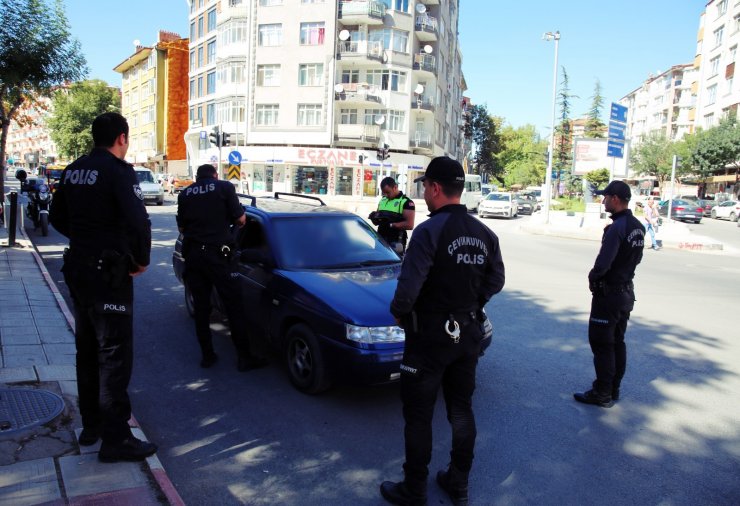 Afyon polisinden şok uygulama