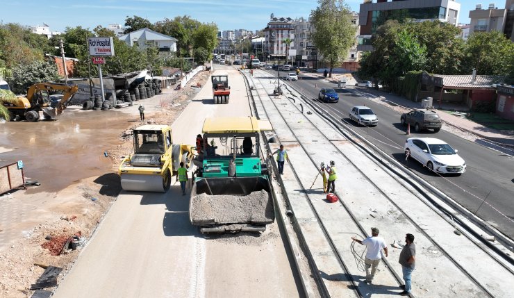 Doğu Garajı- Meydan arasında çöken tramvay hattı onarıldı